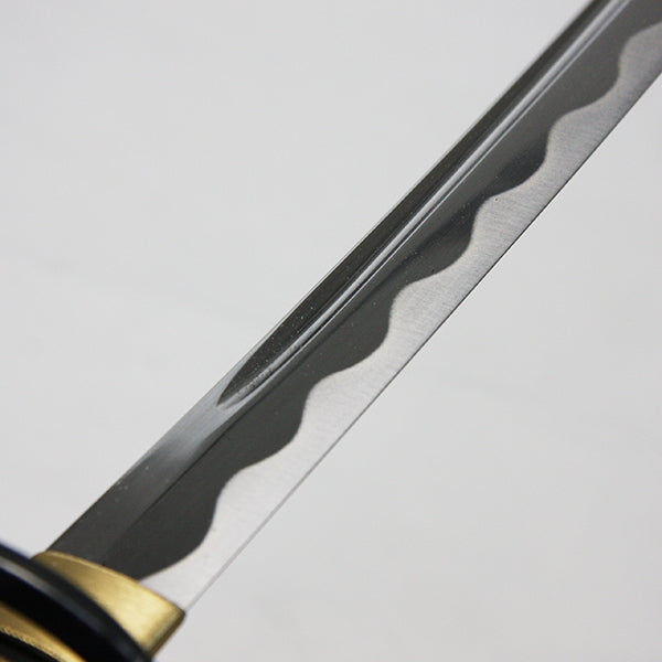Close-up of the blade and hamon.