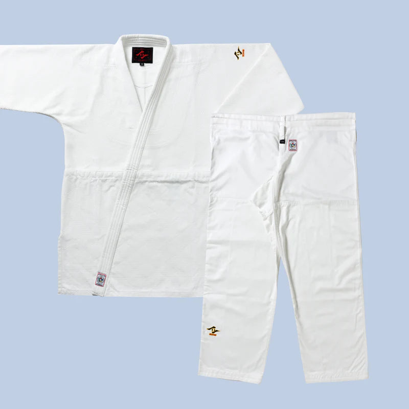 IDOMU White Judo Uniform Set