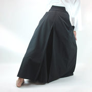 Aikido Stretch Hakama TSUBASA back view model