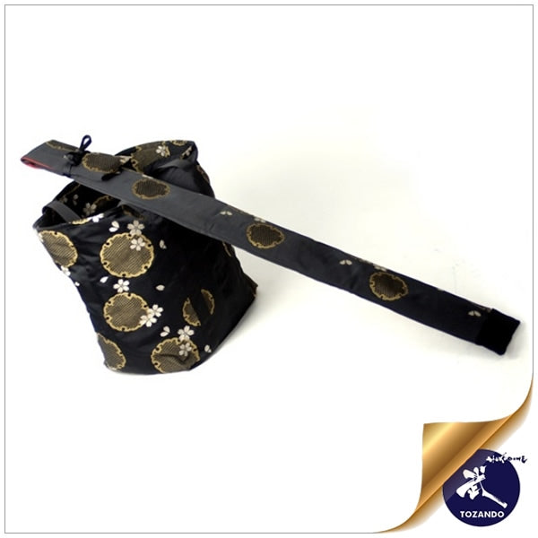 The yukiwa shinai bag seen with a matching bogu bag.