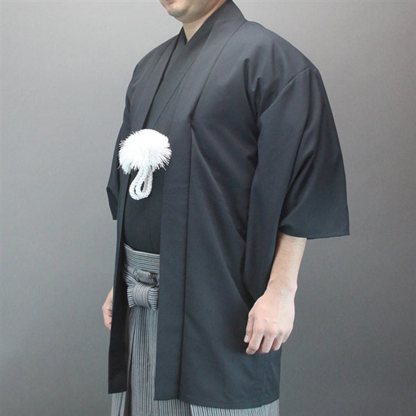 Side view of the haori when worn.