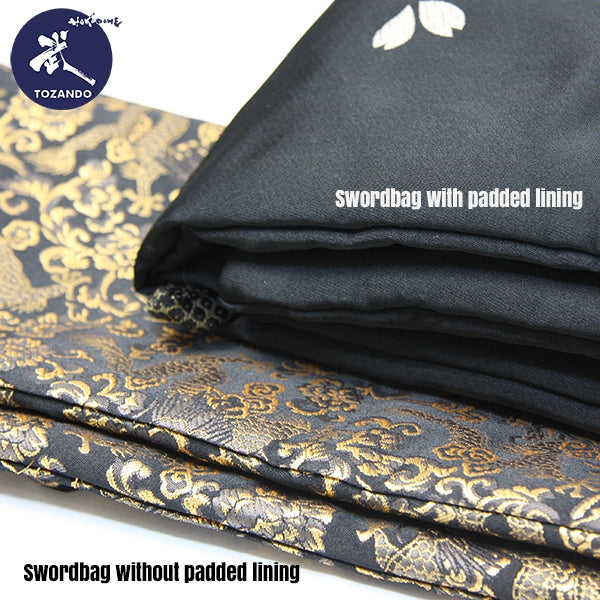 An example of a bag with padded lining and without.