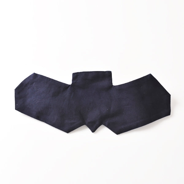 Full view of the sweat absorpent cloth.