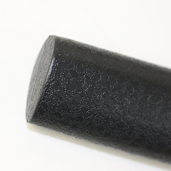 Close-up of the kojiri end of the saya.