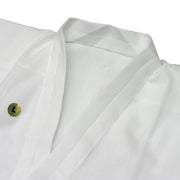 View of the juban's neck line.