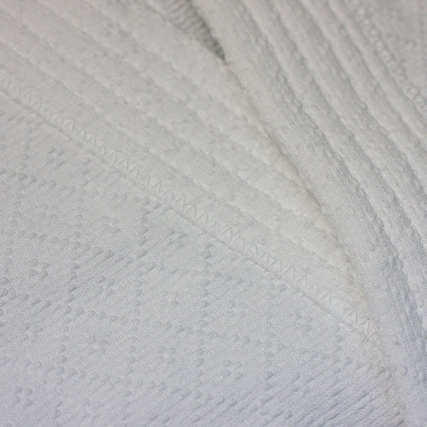Seersucker Aikido Gi hem detail 2