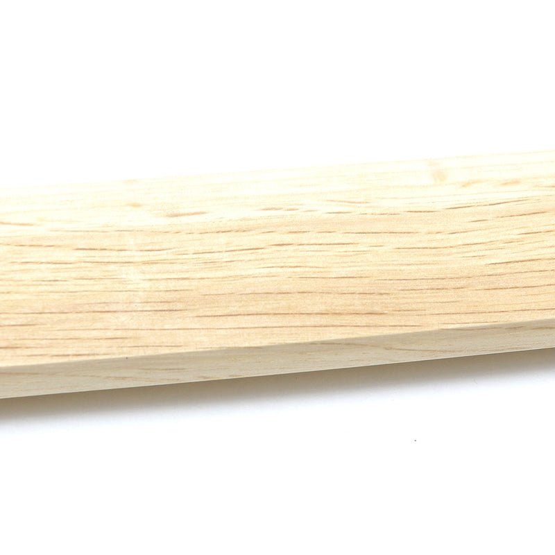 Close-up of the white oak wood grain.