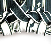 The luxurious silk sageo.