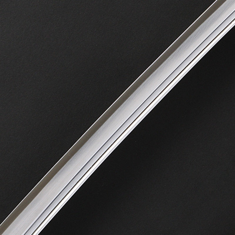 Close-up of the blade.