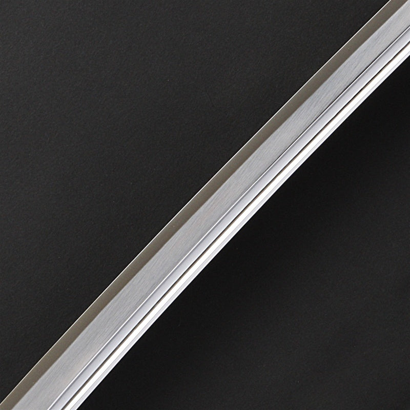 Close-up of the blade.