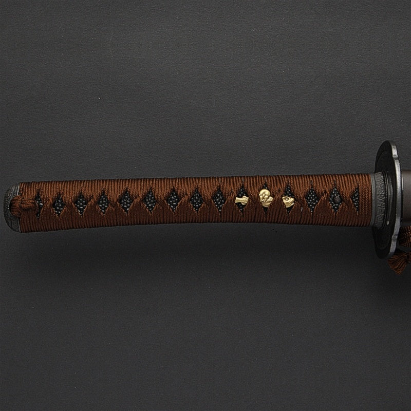 Full view of the tsuka.