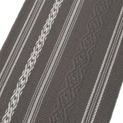 The grey obi close-up.