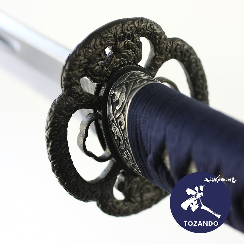 Close-up of the hiranami fuchi and tsuba.