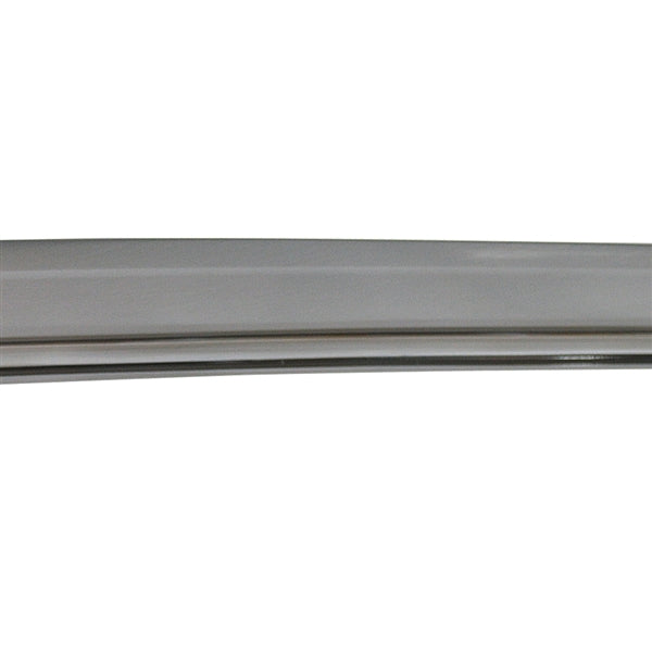 Horizontal view of the bohi and suguha hamon variation.