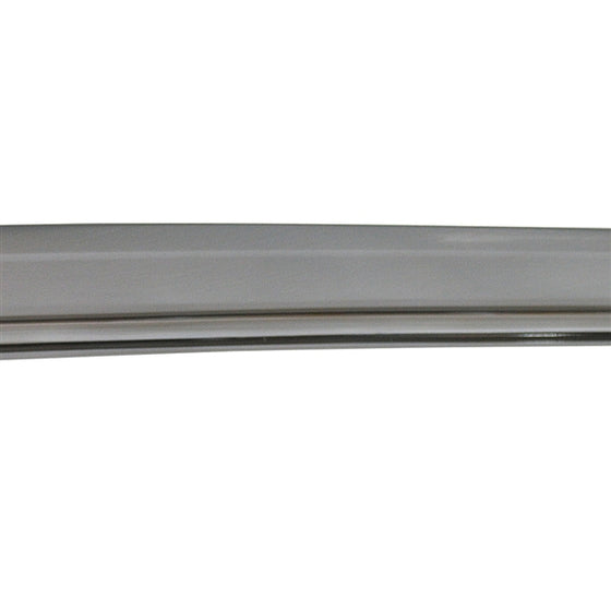 Horizontal view of the bohi and suguha hamon variation.