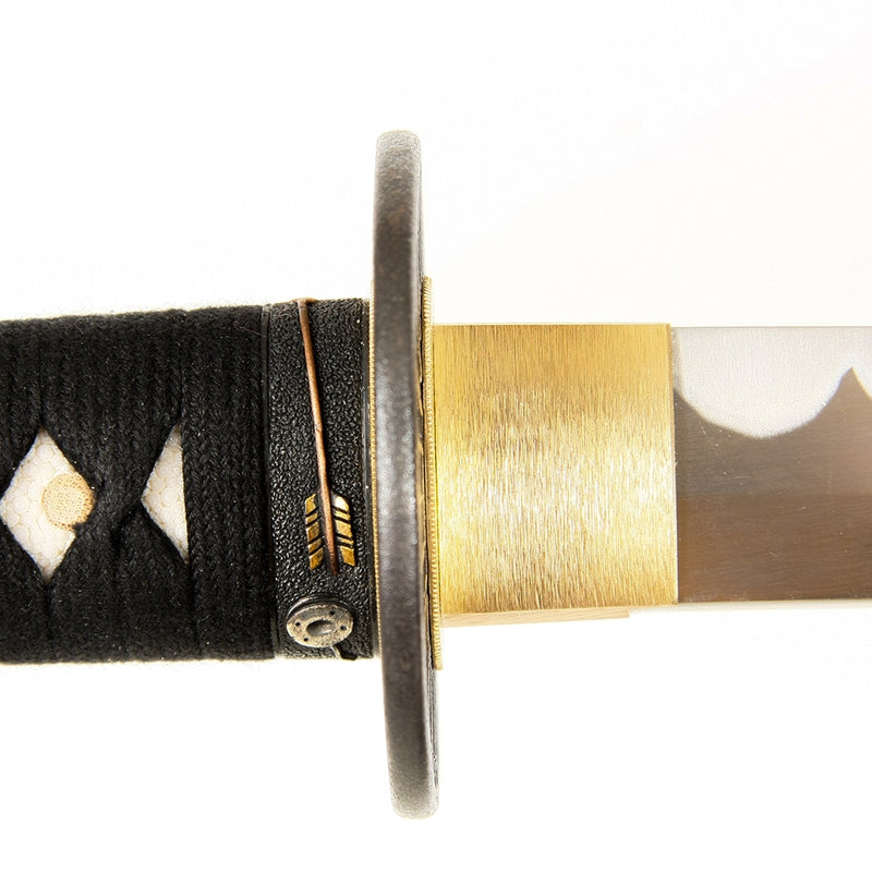 Side close-up of the habaki and fuchi.