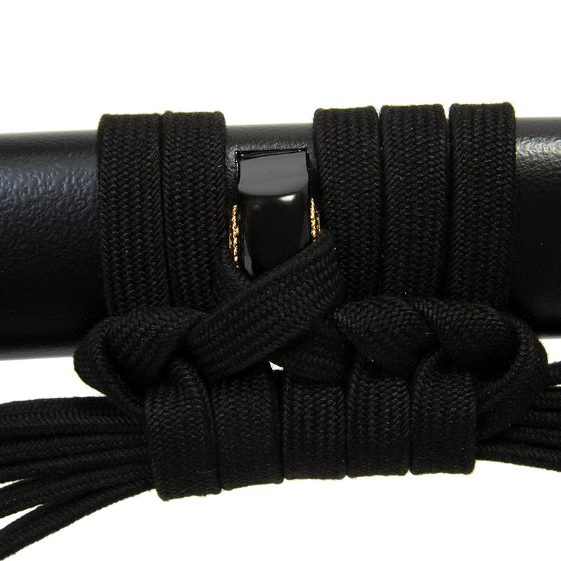 Close-up of the saya's kurigata and sageo.