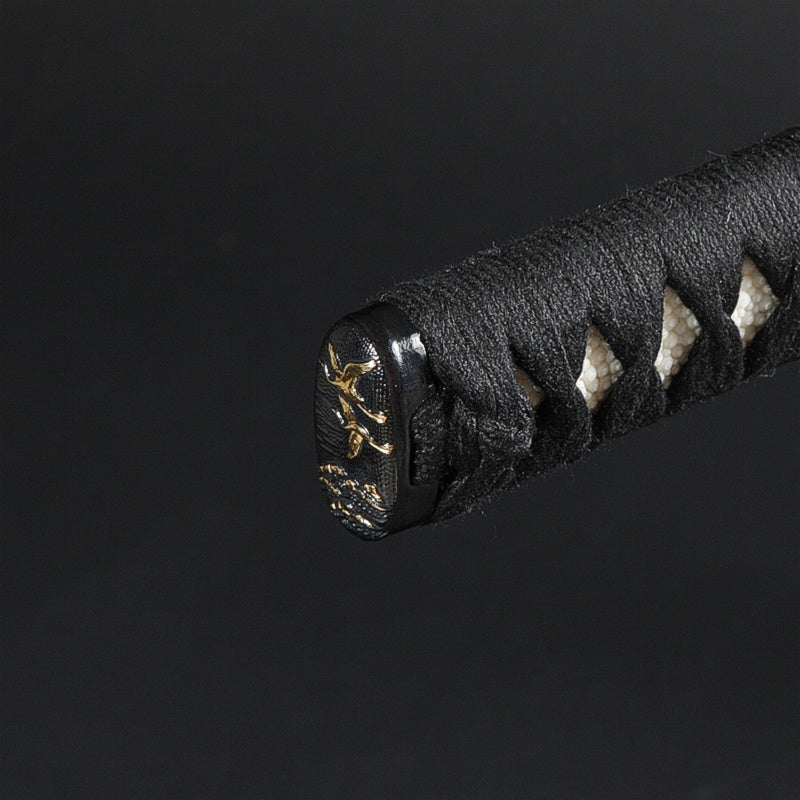 Close-up of the kashira fitting.