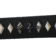The menuki of the V2 are based on bamboo grass.