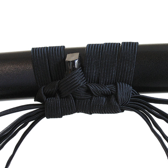 Close-up of the cotton sageo tied around the kurigata part of the saya.