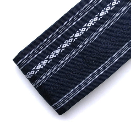 The navy kaku obi.