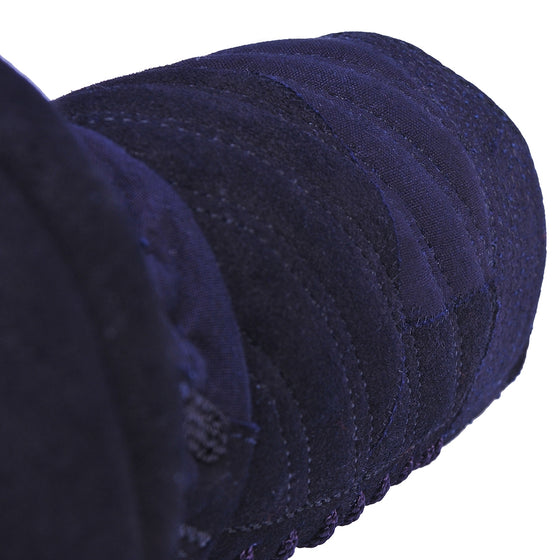 Deerskin kazarikawa close up view.