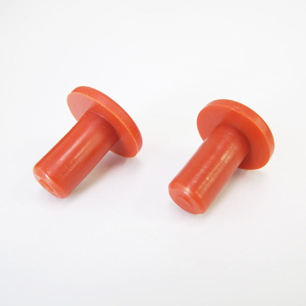 Full view of the sakigomu in red rubber.