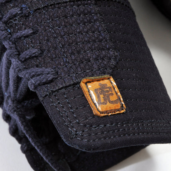 Close up of the Tora label.