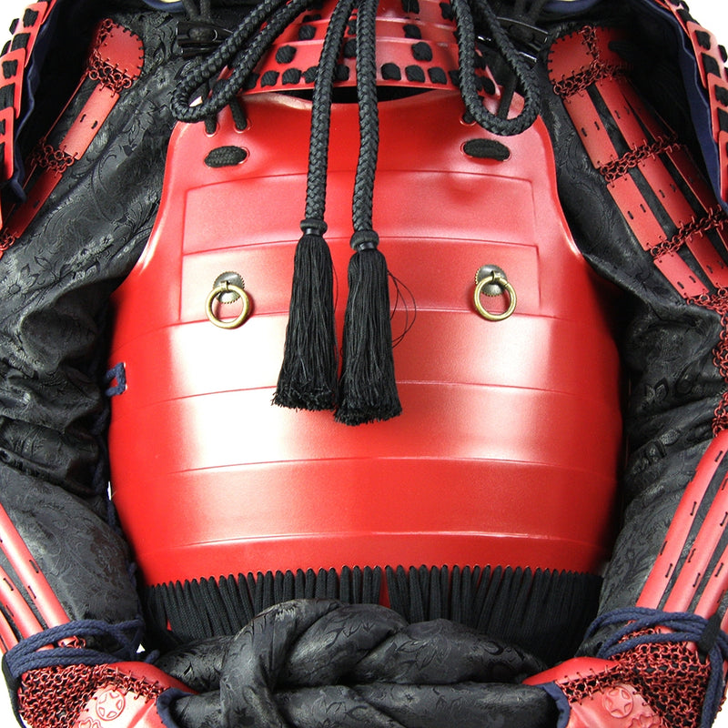 Mitsu-kuwagata Maedate Kabuto Okegawa Nimaido Gusoku Yoroi