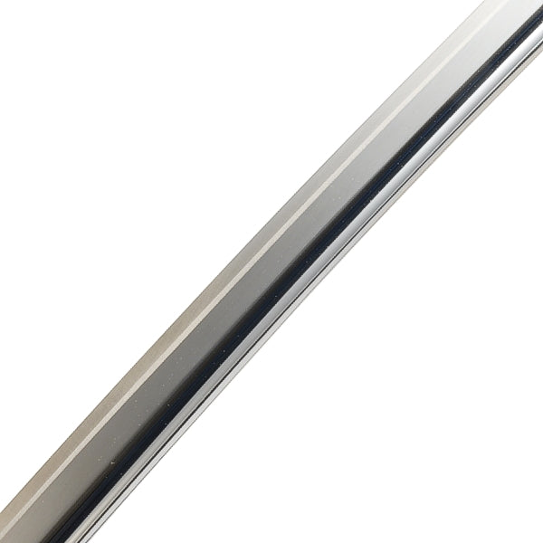 Close-up of the Hamon and the Hi groove