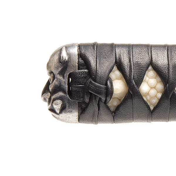 Close-up of the  Kashira from the side