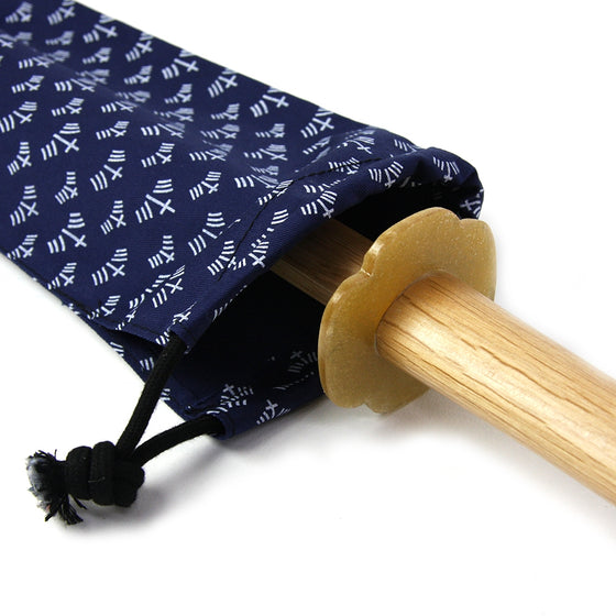 Close-up of the back with a bokuto being inserted.