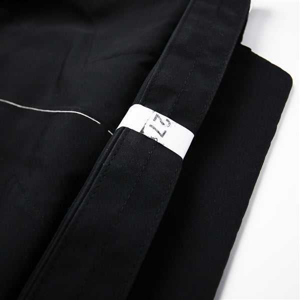 Close-up of the obi when folded.