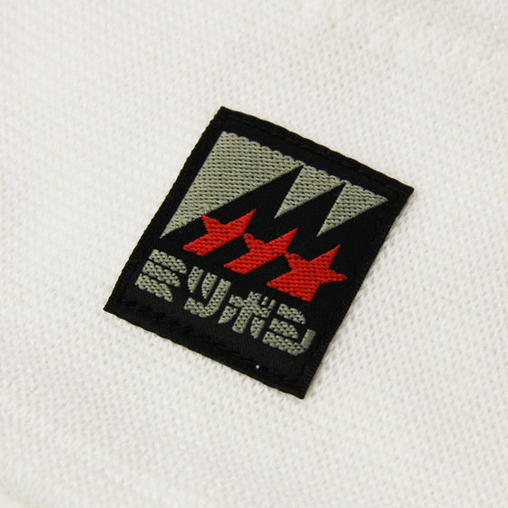 Close-up of the mitsuboshi tag.
