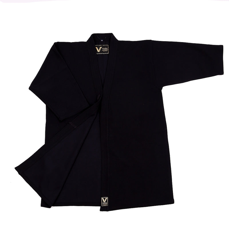 Full front view, half opened to show inner lining.