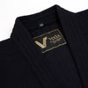 Vixia label and collar close-up.
