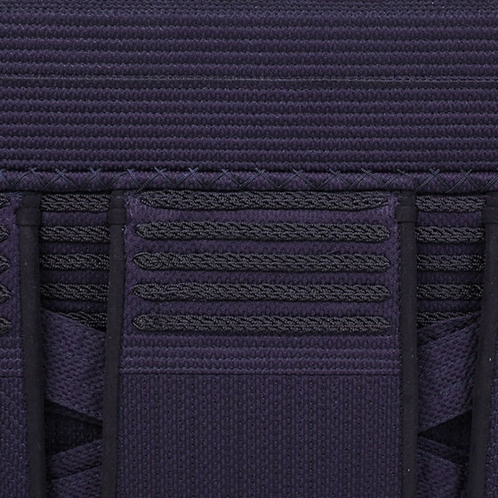 Close-up of the tare's kazari-ito.