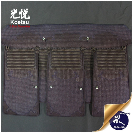 Full view of the koetsu tare.