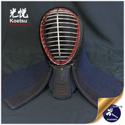 Full view of the koetsu men.