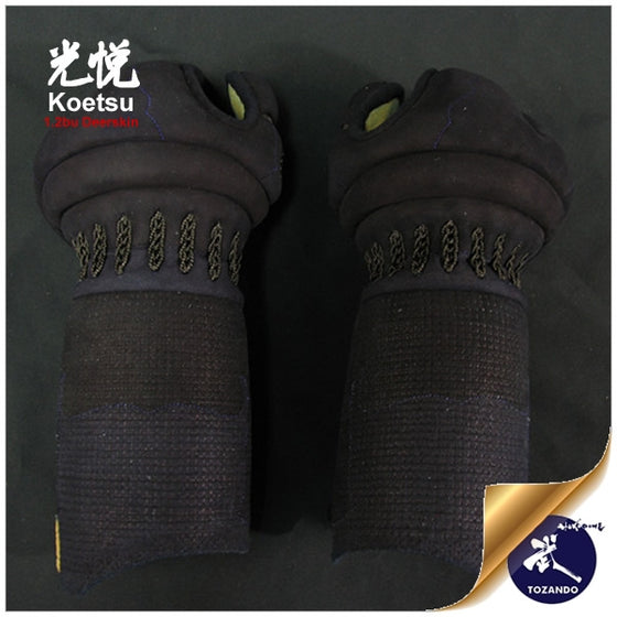 The koetsu kote as a pair.