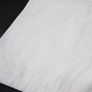 The stitching on the pants.