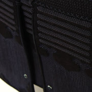 Close-up of the siz lines of braiding and kumo-gata deerskin on the tare.