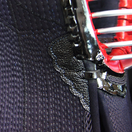 Close-up of the kyokuho men's kurozan mimikawa and deerskin reinforcement.