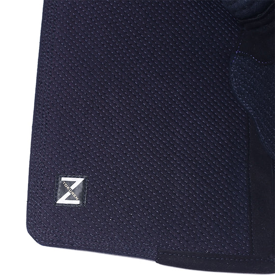 Close up of the underside of the nanamezashi mendare.