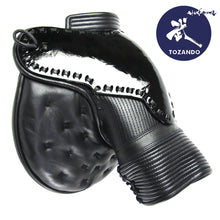  Full view of the kata shoulder protector.