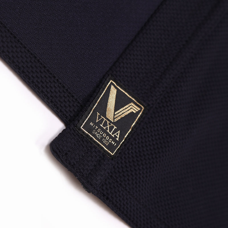 Close-up of the vixia dogi label.