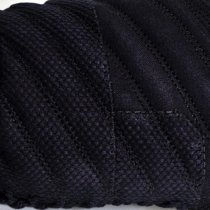 Close up view of the orizashi reinforcement.